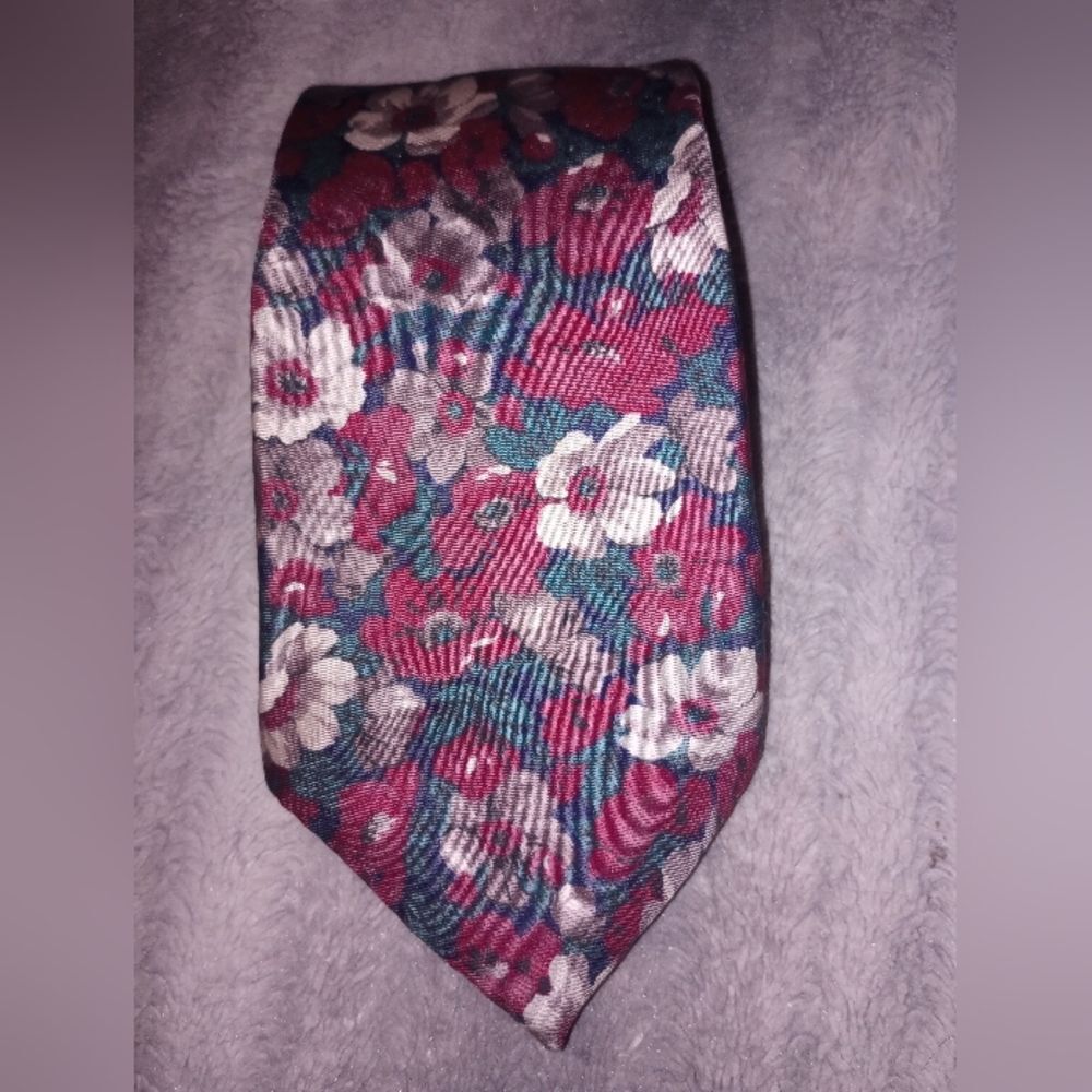 Oscar De La Renta Couture Floral Patterned Men's Tie